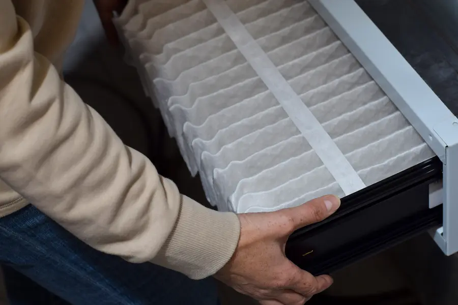 replacing-furnace-filter